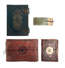 The Dark Crystal: Age of Resistance | Ha'rar Library Books (A)