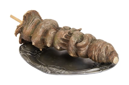 The Dark Crystal: Age of Resistance | Skeksis Banquet Root and Platter Props (B)