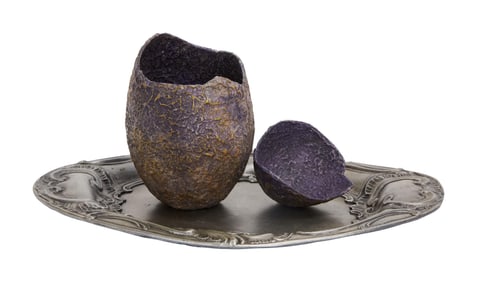 The Dark Crystal: Age of Resistance | Skeksis Banquet Small Egg and Platter Props (B)