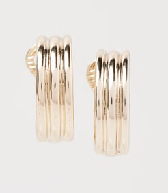 Elizabeth Debicki | Princess Diana The Crown Earrings