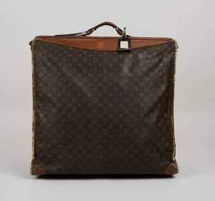 Elizabeth Taylor | The French Company Louis Vuitton Monogram Luggage