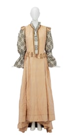 Glenda Jackson | 1971 Elaborate Period Dress from "Mary, Queen of Scots"