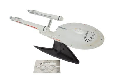 Star Trek: The Original Series | Master Replicas NCC-1701 Model
