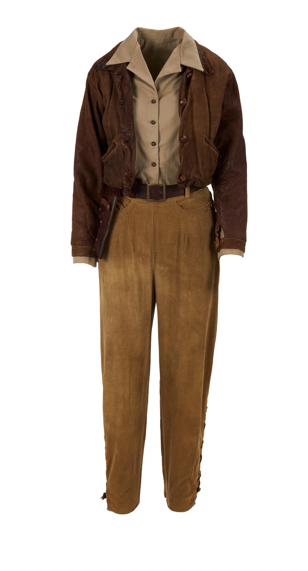 Xena: Warrior Princess | Gabrielle "Dr. Jan Covington" (Renee O'Connor) Ensemble: Renee O'Connor's "Dr. Jan Covington" ensemble from the production of "The Xena Scrolls," the tenth episode of the second season of the fantasy television series, Xena: