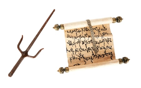 Xena: Warrior Princess | Gabrielle (Renee O'Connor) Sai and Scroll Props