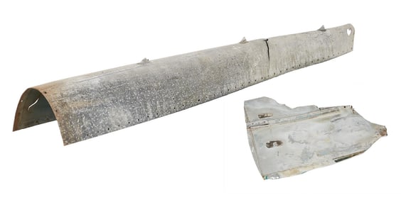 Lost | Two Oceanic Airlines Flight 815 Plane Crash Pieces