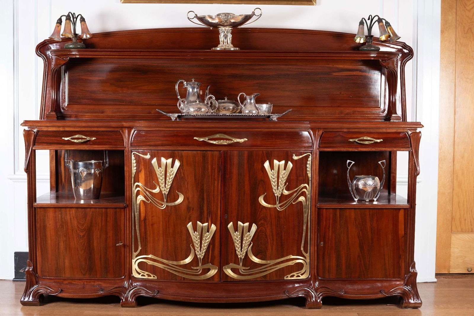 Whoopi Goldberg | Louis Majorelle Epis de Ble Dining Suite (1 of 5)