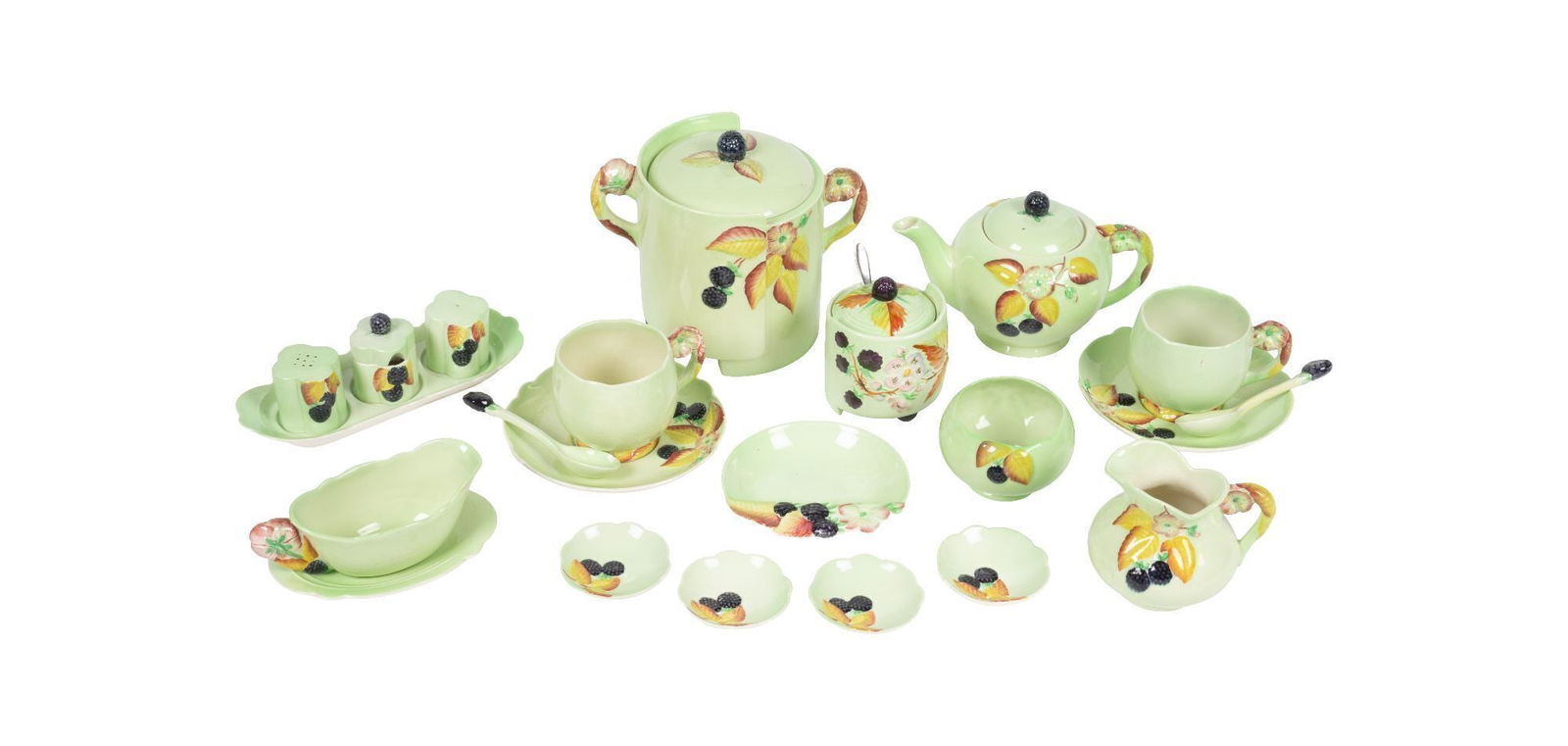 Whoopi Goldberg | Carlton Ware Blackberry Pattern Tableware (1 of 4)
