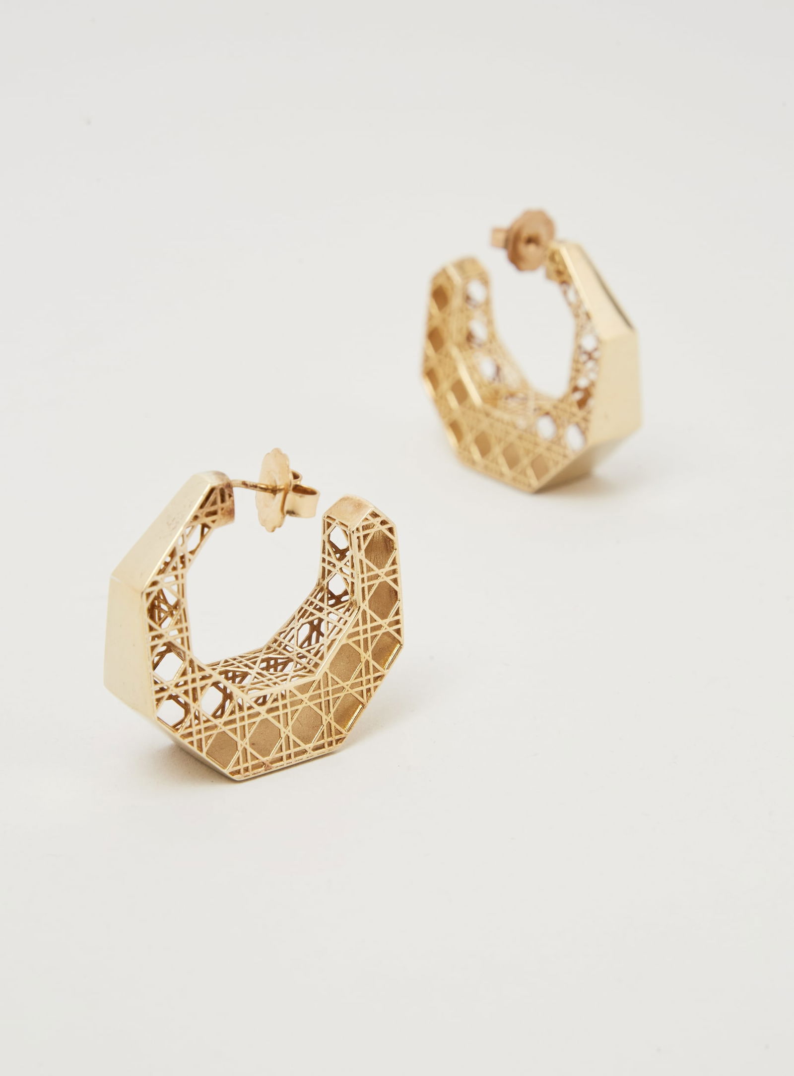 Gwyneth Paltrow | Hoop Earrings (1 of 5)