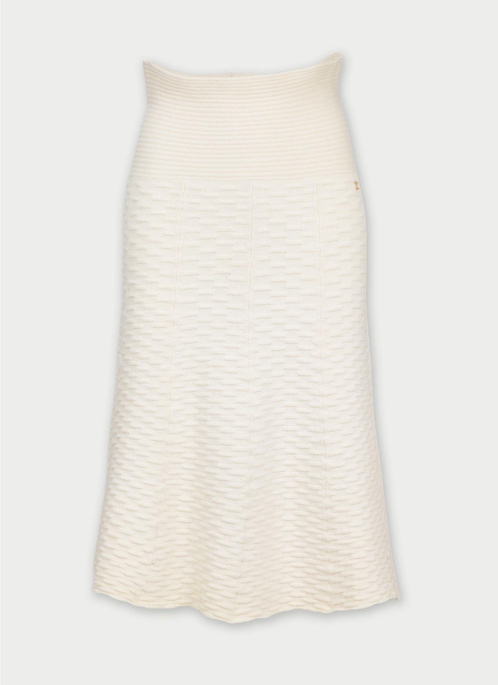 Gwyneth Paltrow | 2002 Fall Chanel Knit Skirt (1 of 5)