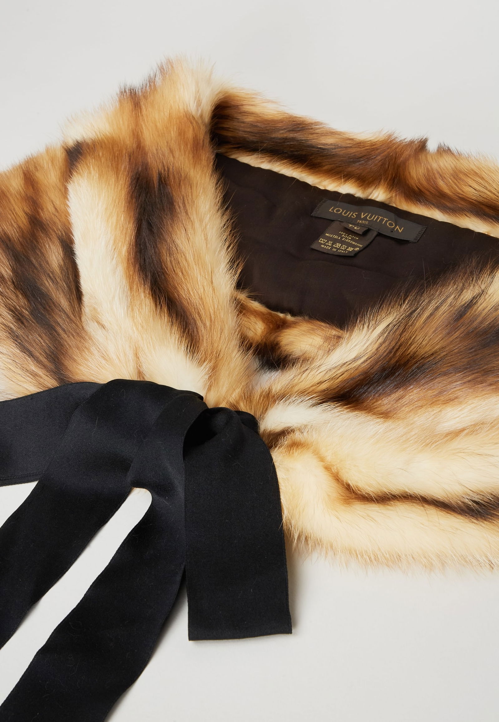 Louis Vuitton | 2004 Fall By Marc Jacobs Collection Fur Wrap Stole: Louis Vuitton by Marc Jacob fur wrap stole from the Fall 2004 Ready to Wear collection modeled by Polina Kouklina (look 2).A 100% Fitch Mustela Eversmanni fur shall in warm golden brown and honey