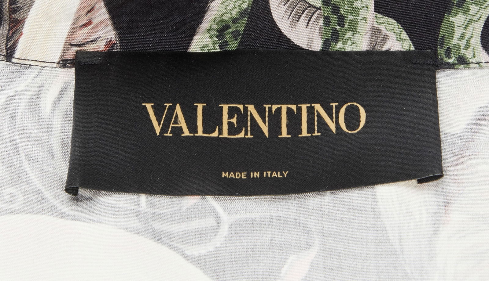 Valentino | 2016 Resort Ensemble - 4