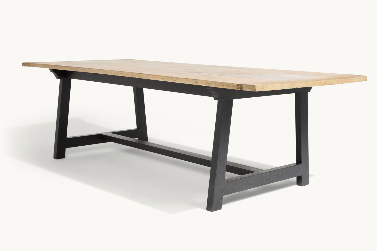Gwyneth Paltrow | Farmhouse Style Dining Table with Black Wood Base (1 of 5)