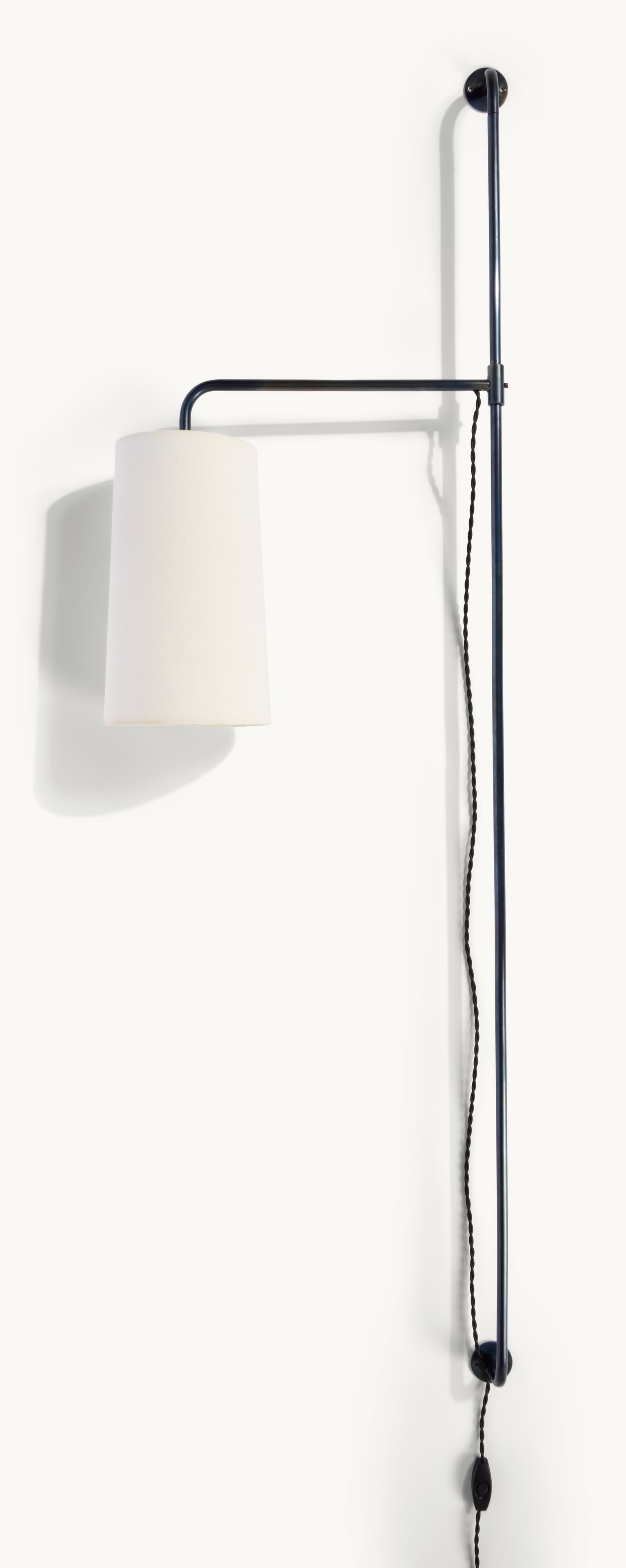 Gwyneth Paltrow | Black Metal Wall Mount Light Fixture (1 of 2)
