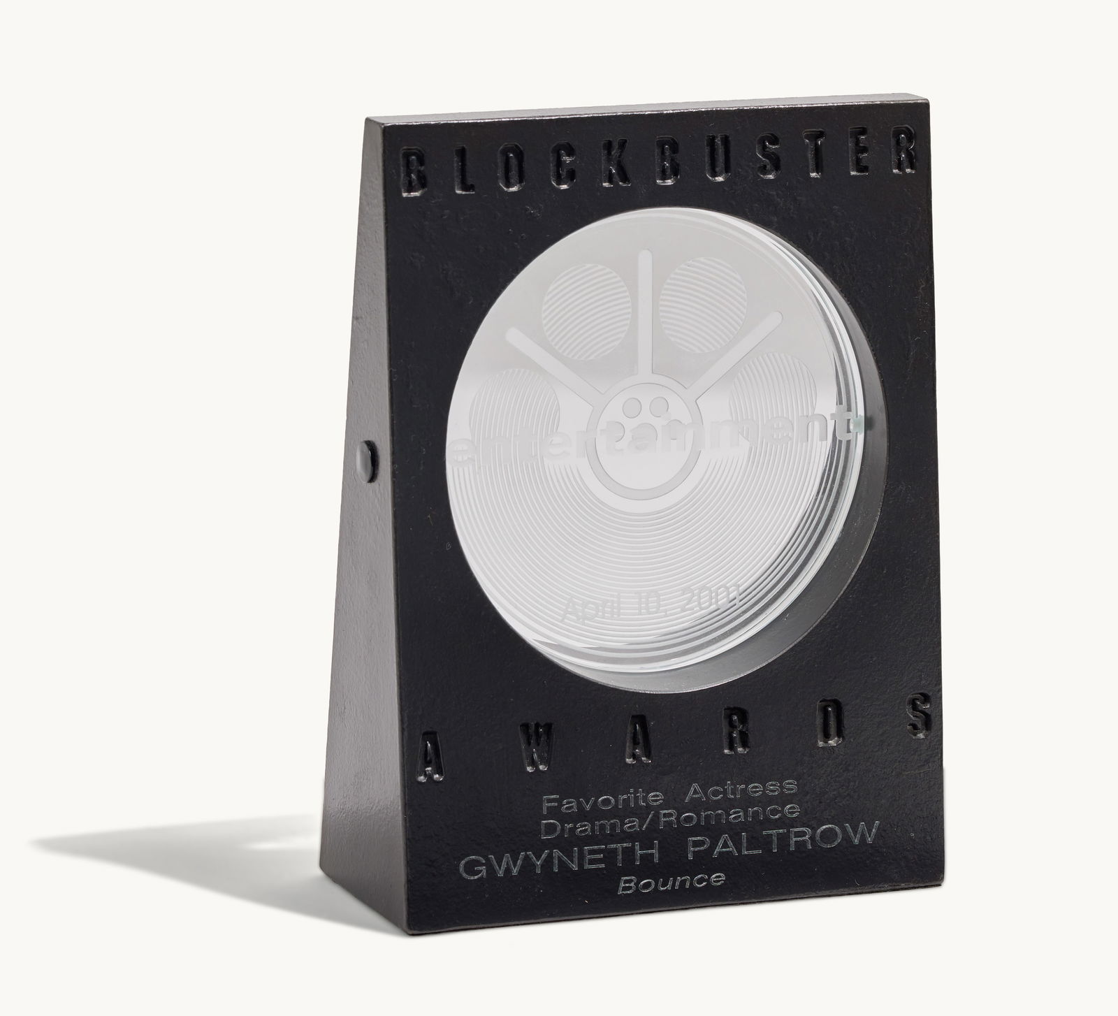 Gwyneth Paltrow | 2001 BLOCKBUSTER Award: This a BLOCKBUSTER film award presented to Gwyneth Paltrow in 2001 for Favorite Actress Drama/Romance for her role in Bounce co-starring Ben Affleck (Miramax 2000).The award has a metal frame with rot