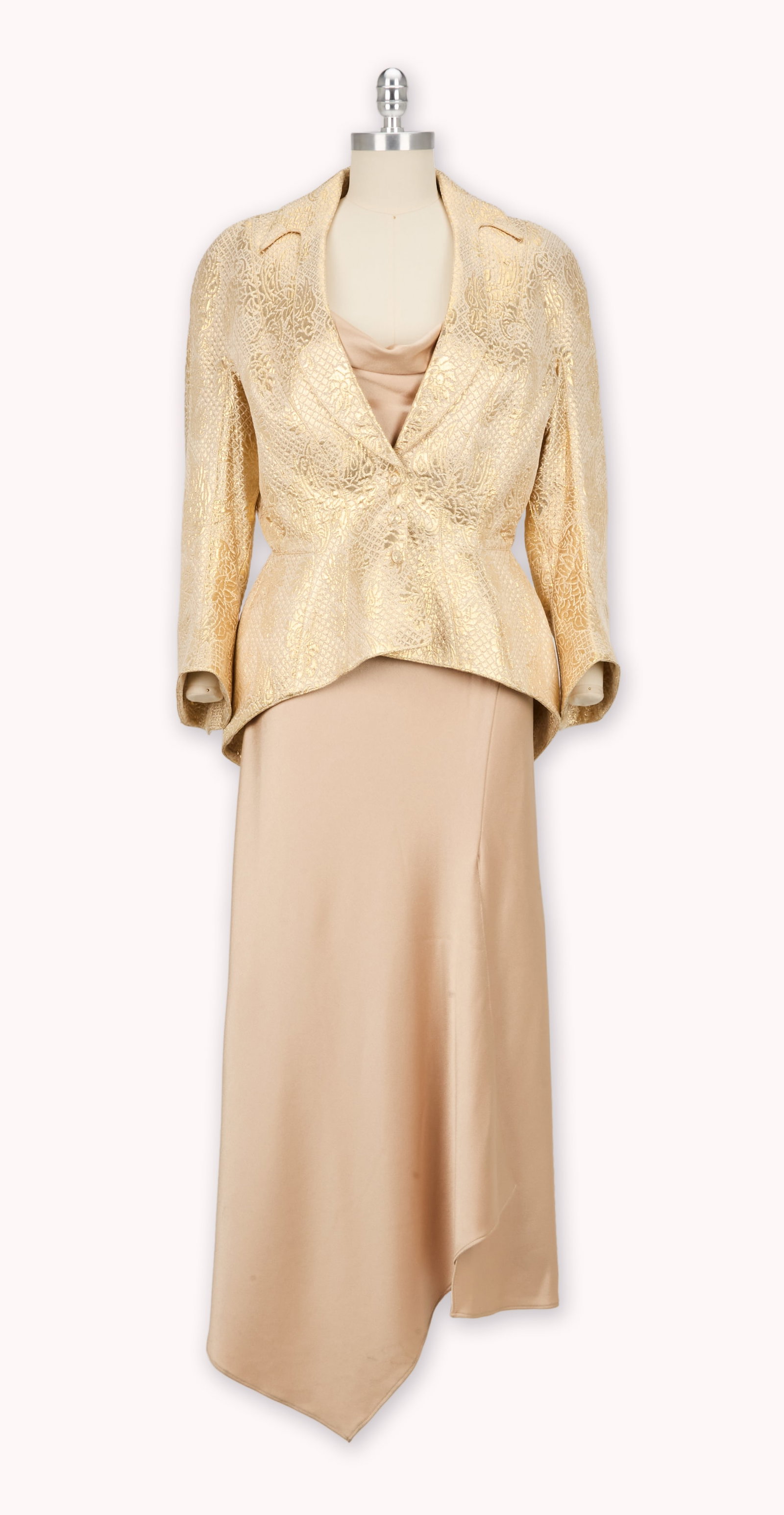 And Just Like That... | Seema Patel Wardrobe ft. Alice and Olivia, Thierry Mugler (1 of 5)