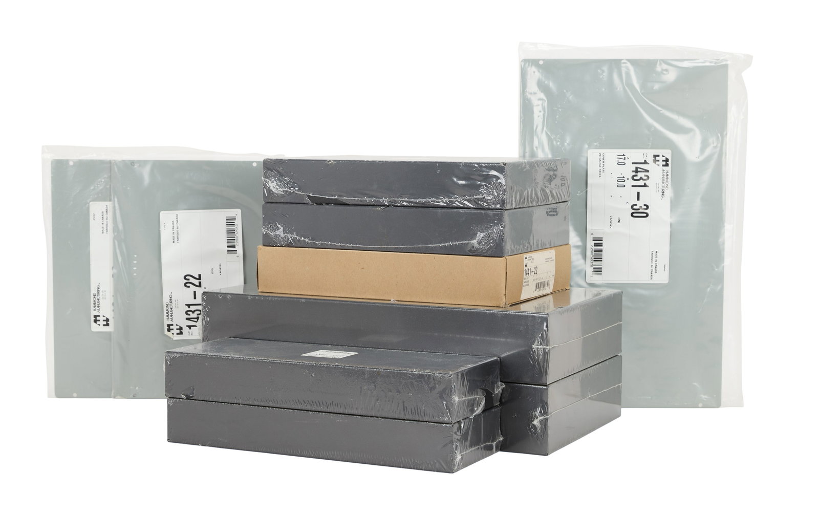 Alexander Dumble | Seven Unused Hammond Manufacturing brand Amplifier/ Project Steel Chassis from: A bin containing 7 unwrapped/ unused Hammond Brand steel chassis for amplifier/ project buildng. Various sizes including two 17" x 10" x 3" with 1 bottom plate; two 13.5" x 5" x 2" with no bottom