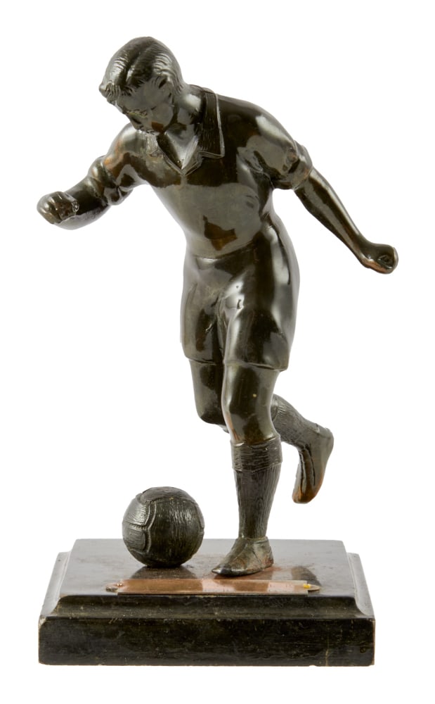 Pele | 1958 E.C. Noroeste Tribute Trophy: A tribute trophy presented to Pele by Esportiva Clube Noroeste, a Brazilian football club based in Bauru, Sao Paulo, Brazil, on July 13, 1958. An engraved plaque affixed to the base reads, "Homenagem 