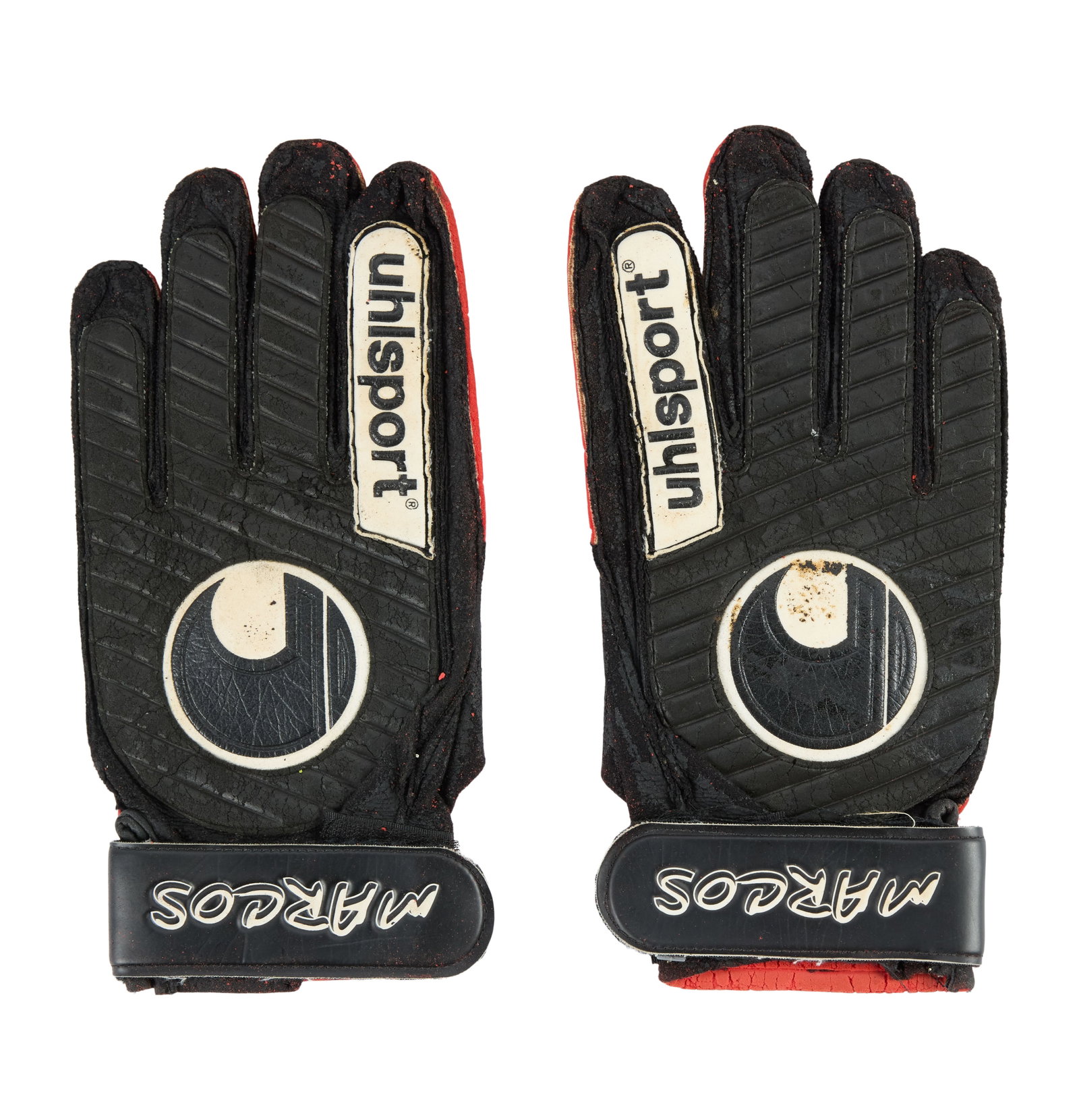 Marcos | Match-Worn Brazil Goalkeeper Gloves (MEARS) (1 of 3)