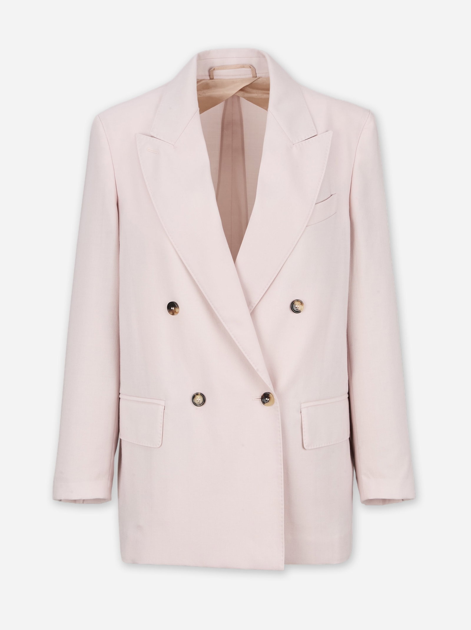 Amanda Seyfried | 2025 Venice Film Festival Max Mara Blazer: A double breasted, blush, Max Mara blazer worn by Amanda Seyfried during the 82nd Venice Film Festival, on August 30, 2025. The blazer is a part of Max Mara Resort 2026 look that included a matching r