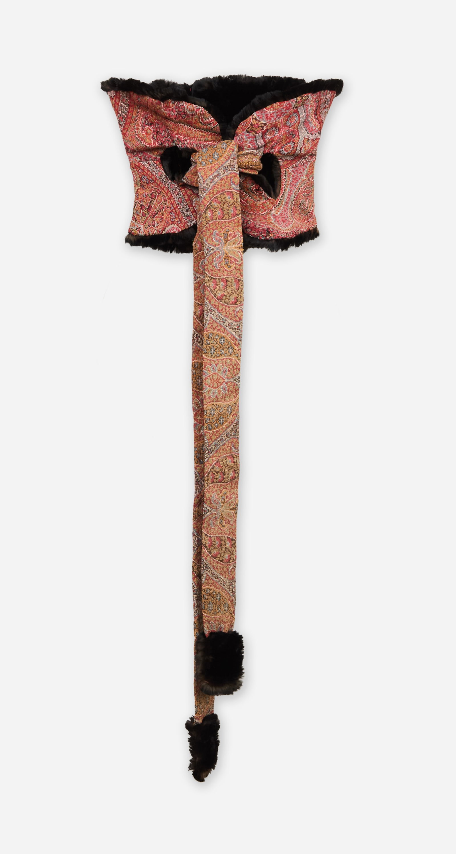 Edwardian Era | Paisley Fur Collar: Paisley-pattern fur collar cera the Edwardian era. The collar features an allover woven motif in shades of red, rust, burgundy, and muted blue. Trimmed throughout with black fur edging and finished