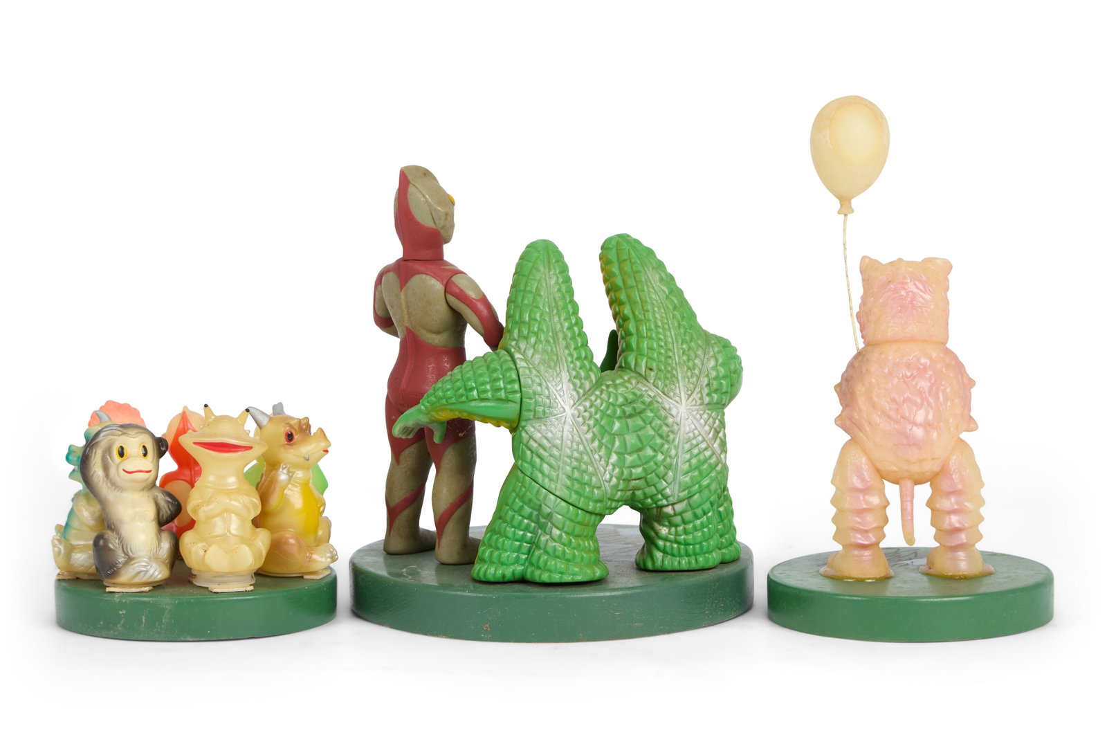 Sofubi | Vintage Figures with Signed Pedestals (4) - 2