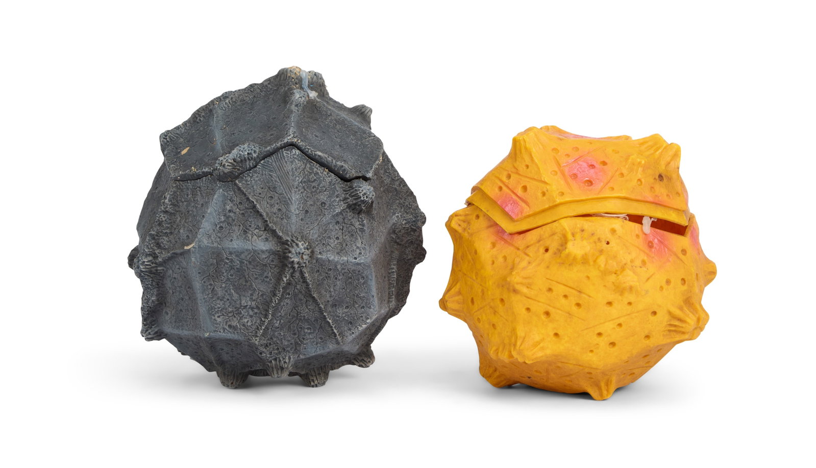 Sofubi | Garamon with Meteorite Figures (2) - 3