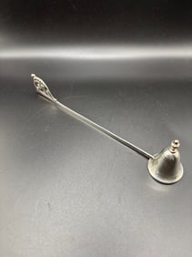 Vintage Silver Candle Snuff