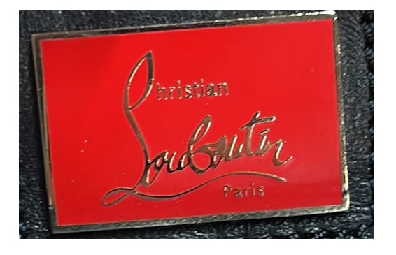 Christian Louboutin Cross Body Bag Patent Leather Heart - 7