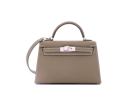 Hermes Kelly Mini II Bag Grey Epsom with Palladium Hardware 20: Hermès Kelly 20 Sellier – Etoupe Epsom Leather with Palladium Hardware Add a touch of refined elegance to your collection with this Hermès Kelly 20 Sellier. Crafted from durable Epsom leather in t