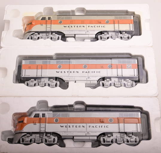 Aristo Craft Union Pacific U25b Diesel Locomotive