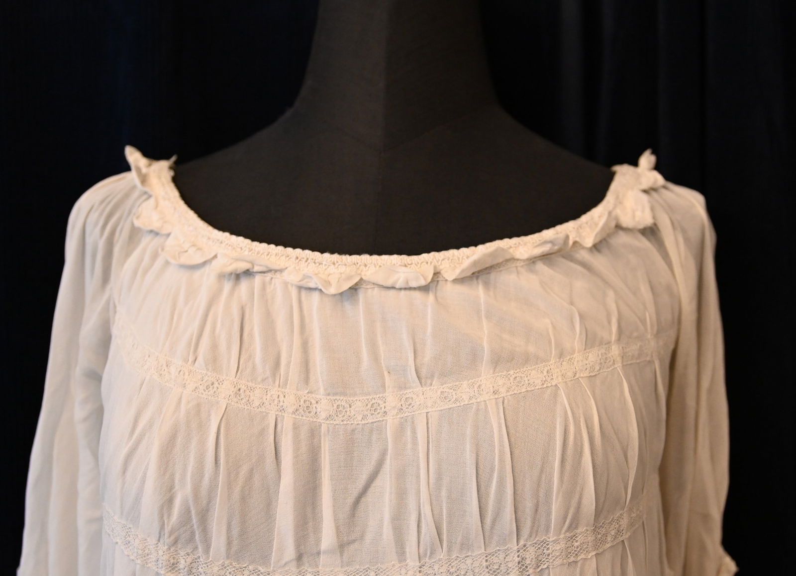 Ein weißes Nachtkleid aus dem Film „Nosferatu, Phantom der Nacht” von Werner Herzog - 3