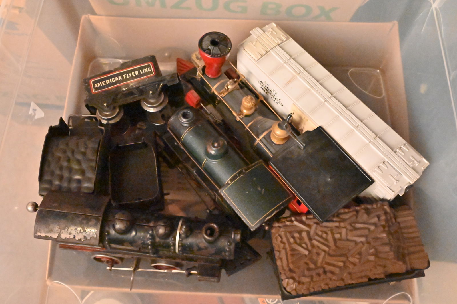 Modelleisenbahn Spur 0 - Spur 1, auf 3 Regalfläche - 12