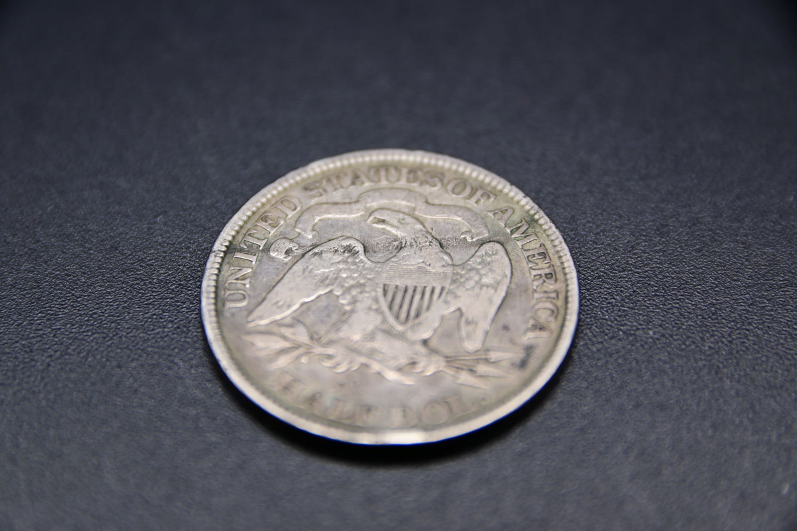 USA ½ Dollar, 1872 - Sitzende Liberty Silbermünze. - 2