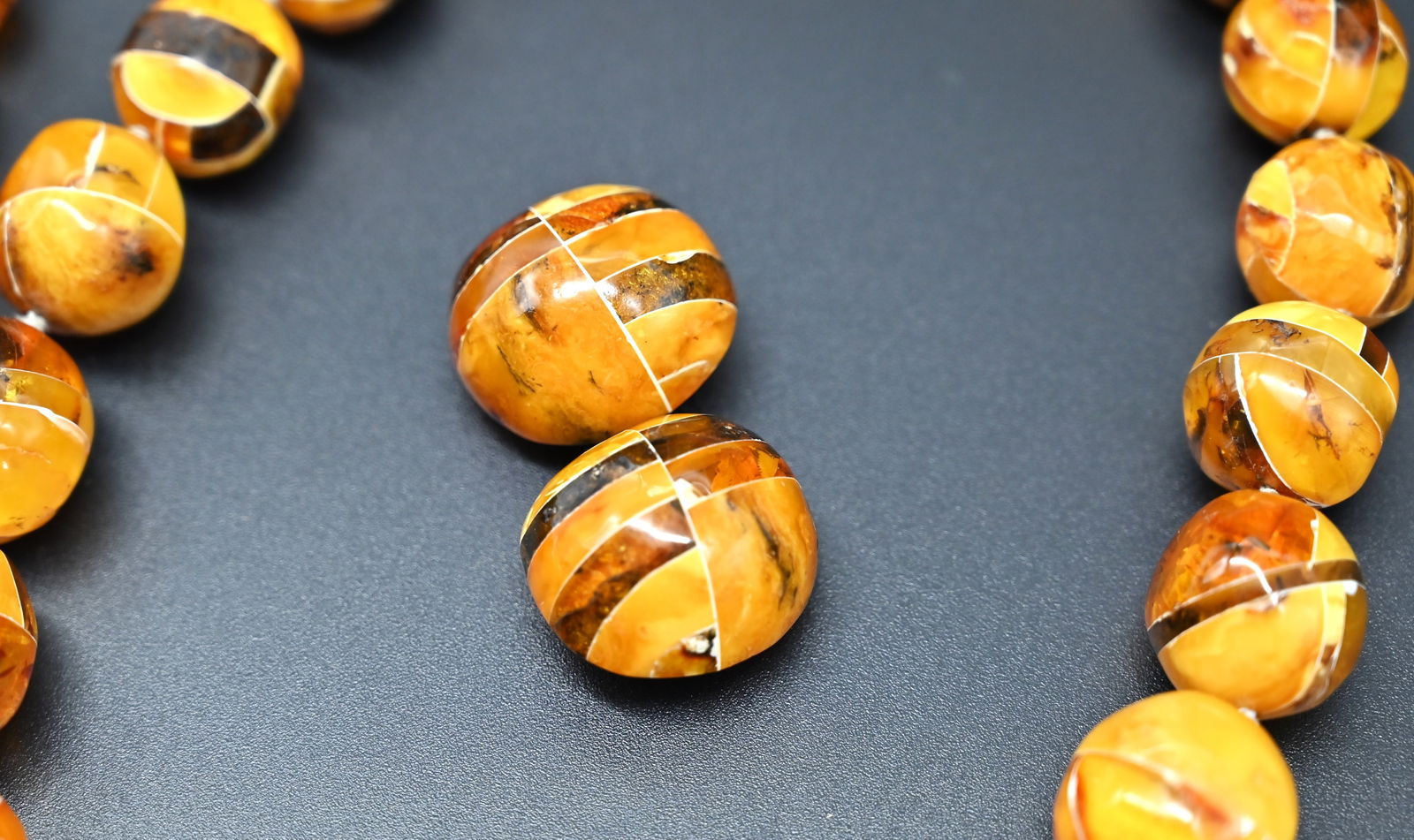 Made to Order Bernsteinschmuckset - Kette und Ohrklipps von UTE DAMBROWSKI DESIGN - 6