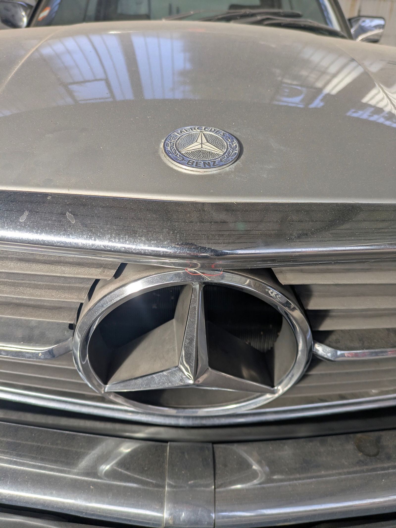 Mercedes-Benz 280 SLC - 2