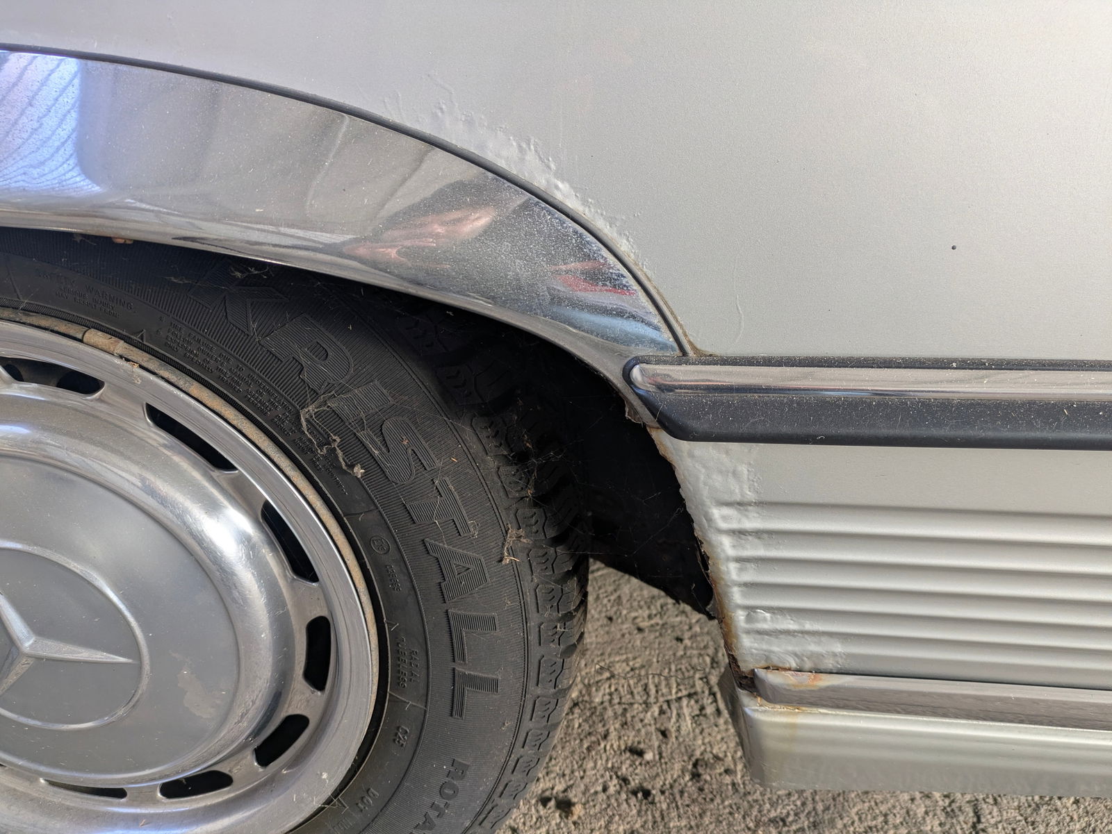 Mercedes-Benz 280 SLC - 6