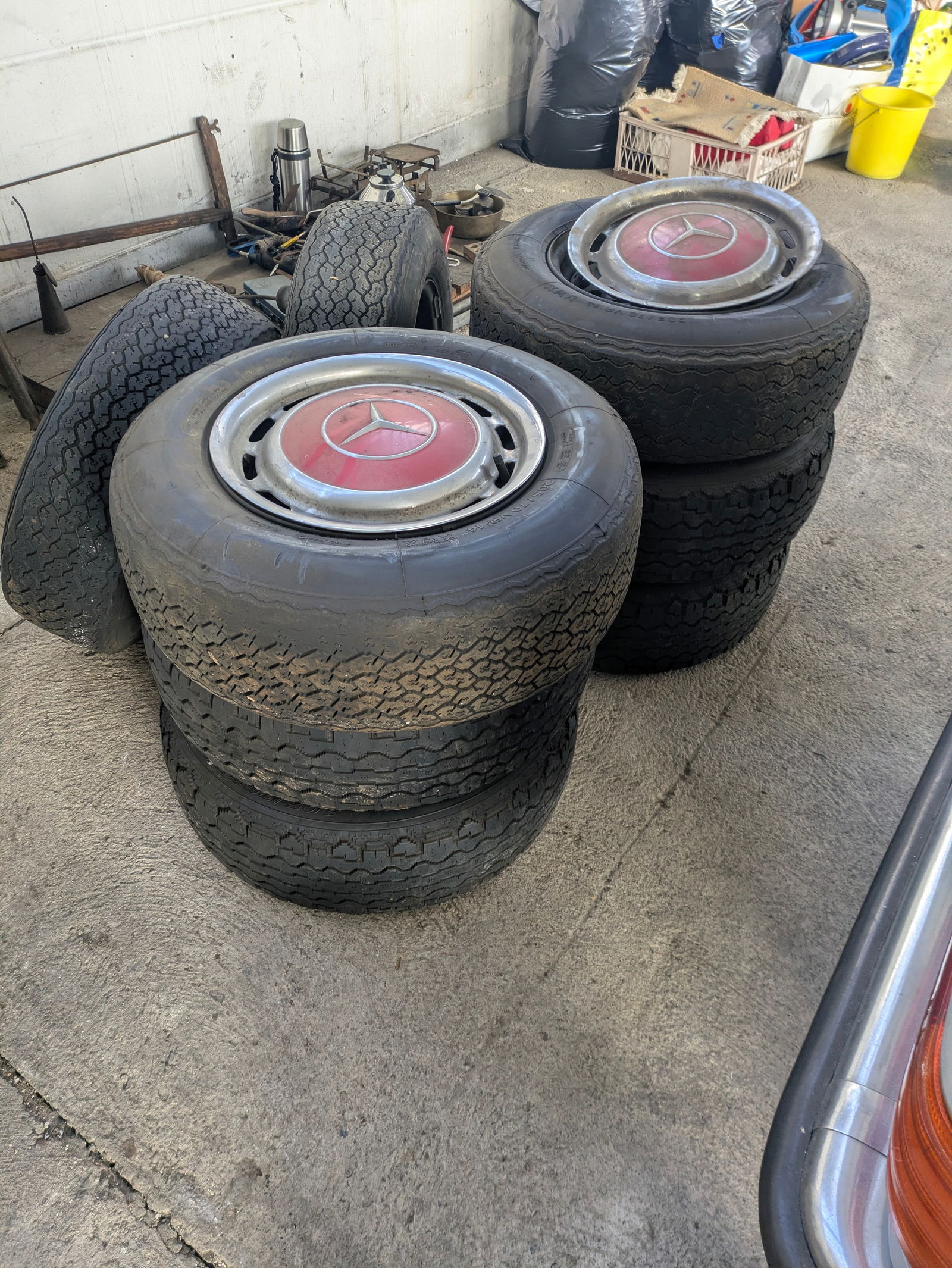 Mercedes-Benz 280 SLC - 9