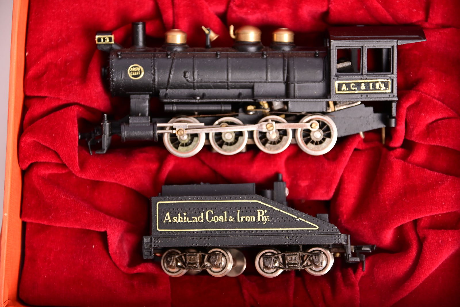 Aristo Craft Spur HO, 4-6-0- und 0-8-0, in OVP (1 of 6)