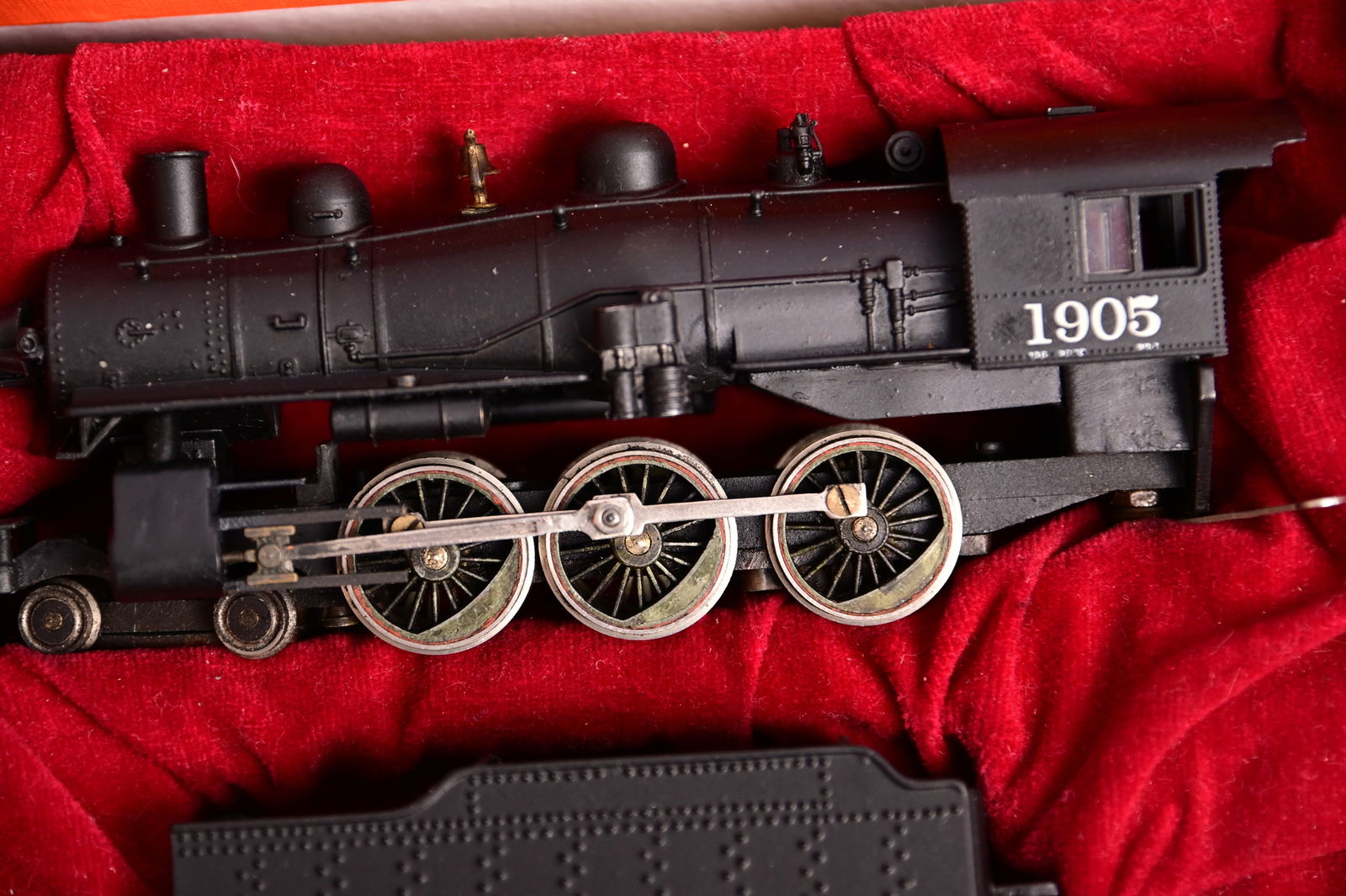 Aristo Craft Spur HO, 4-6-0- und 0-8-0, in OVP - 6