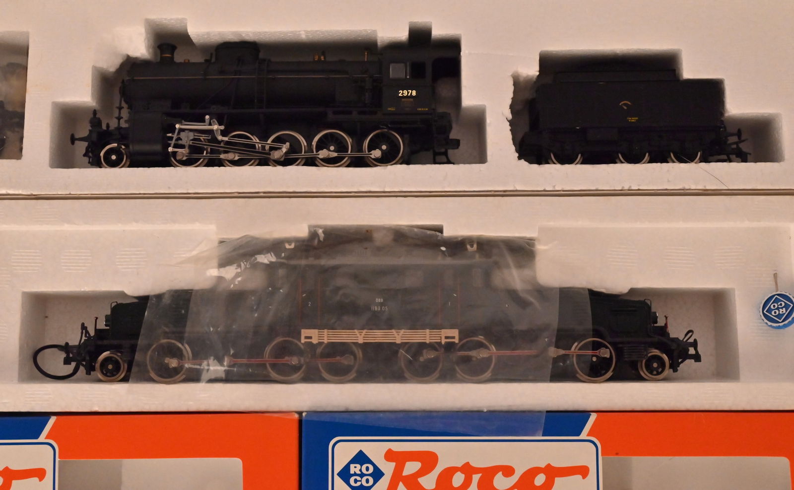 ROCO Modelleisenbahn H0, 17 Tlg. Konvolut. - 2