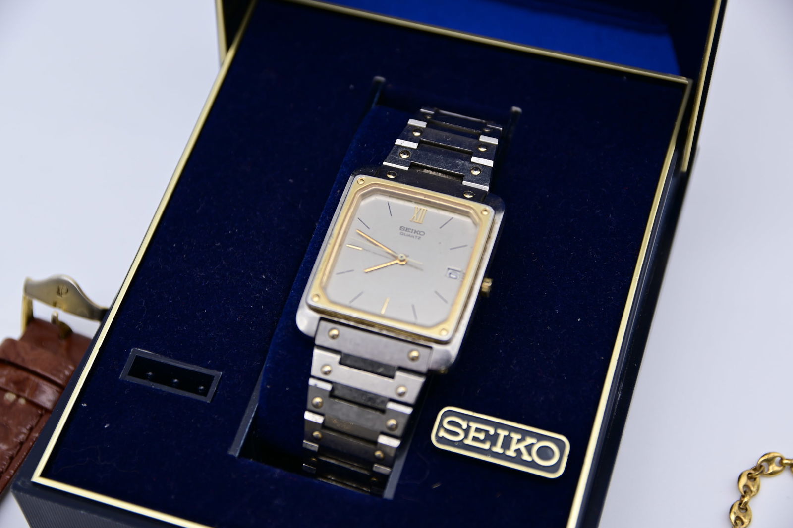 Konvolut aus 9 Damen u. Herren Armbanduhren - 2