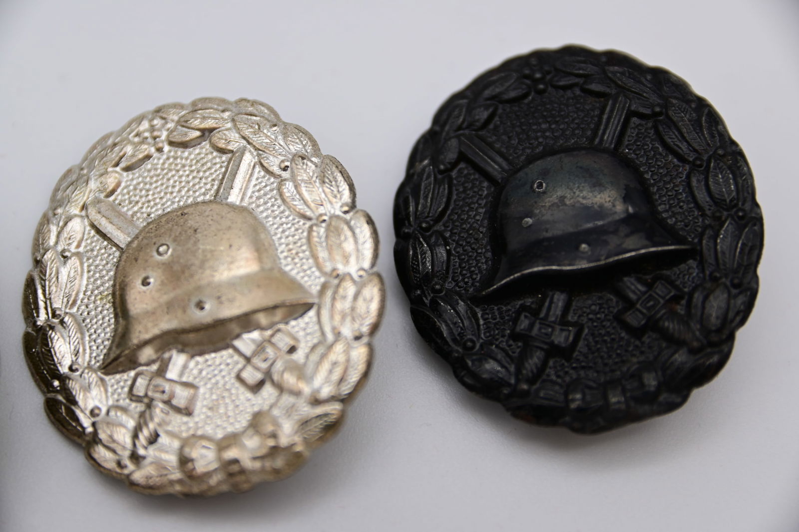 Kovolut aus drei Verwundetenabzeichen für die Armee und Kolonialtruppen 1918 - 3