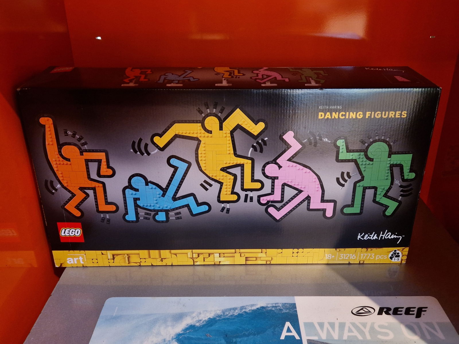 Keith Haring in Zusammenarbeit mit Bretz, "Fat Boy"-Metallschrank, Ende 1990 - 5