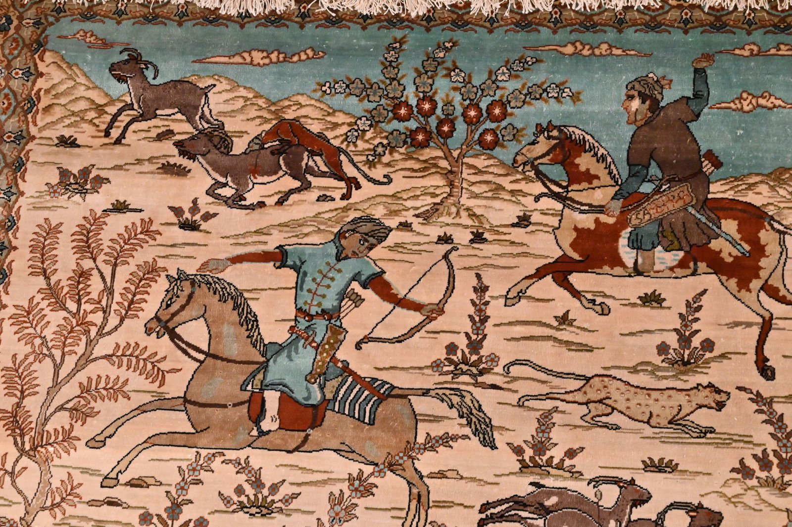 Jagdteppich Seidenteppich Perserteppich Jagdszene - 2