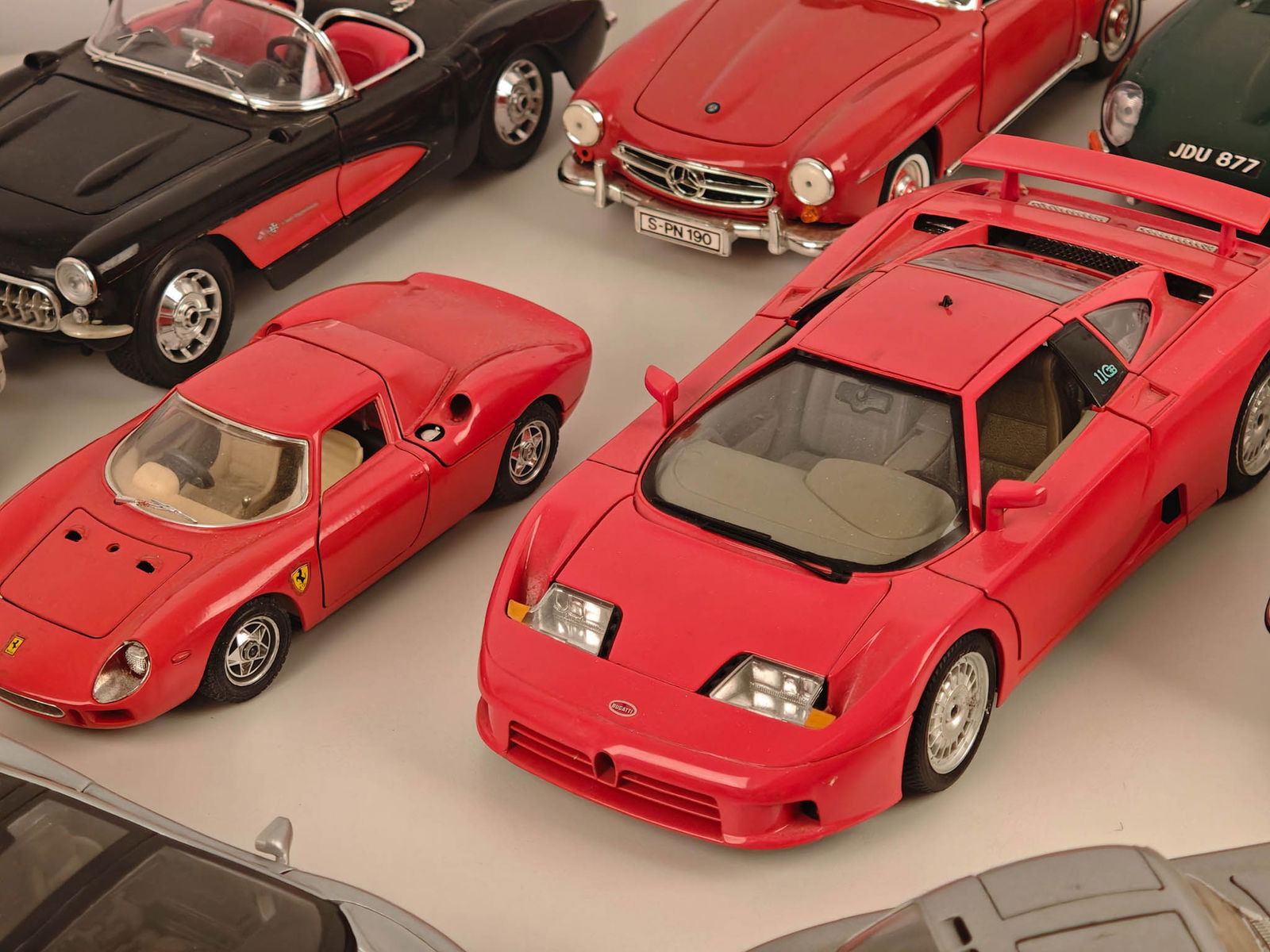 Modellauto Konvolut - Ferarri, VW, Mercedes, Jaguar u.a. - 12