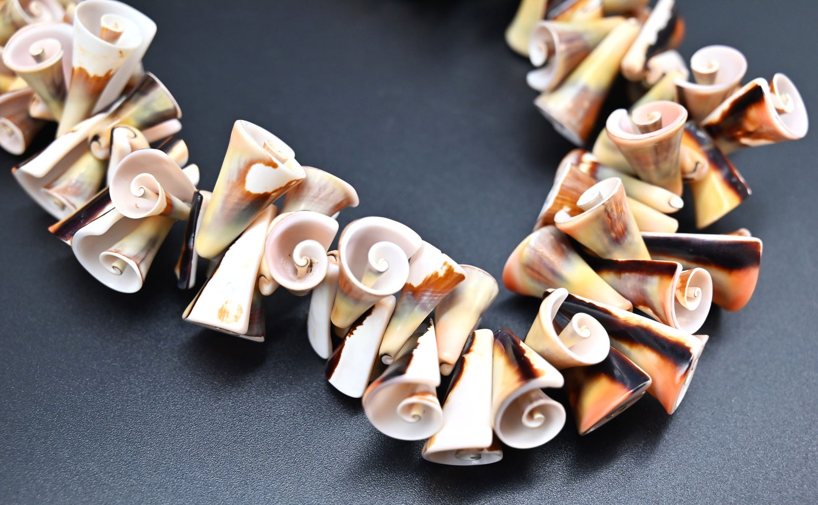 Muschelkette mit 18K Goldschließe - 4