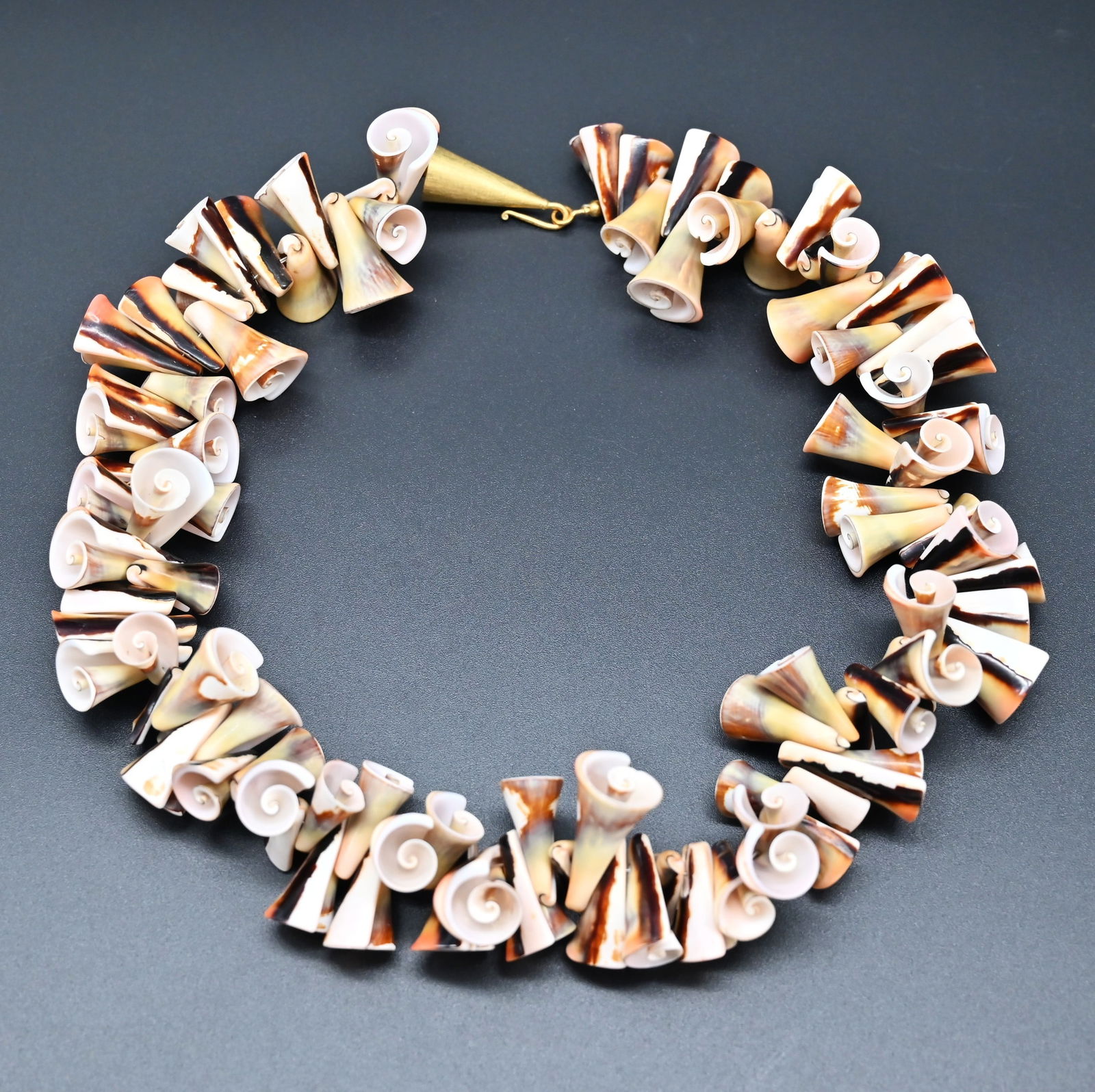 Muschelkette mit 18K Goldschließe - 5