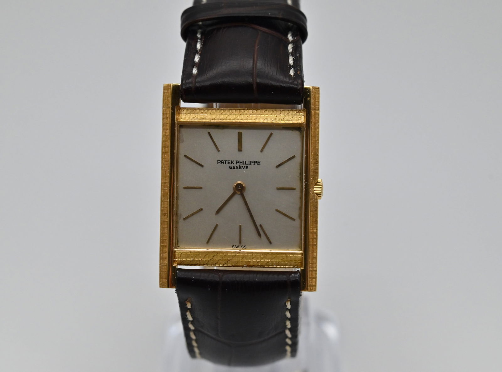 Patek Philippe Geneve Herren Armbanduhr, 18kt Gelbgold - Handaufzug (1 of 10)