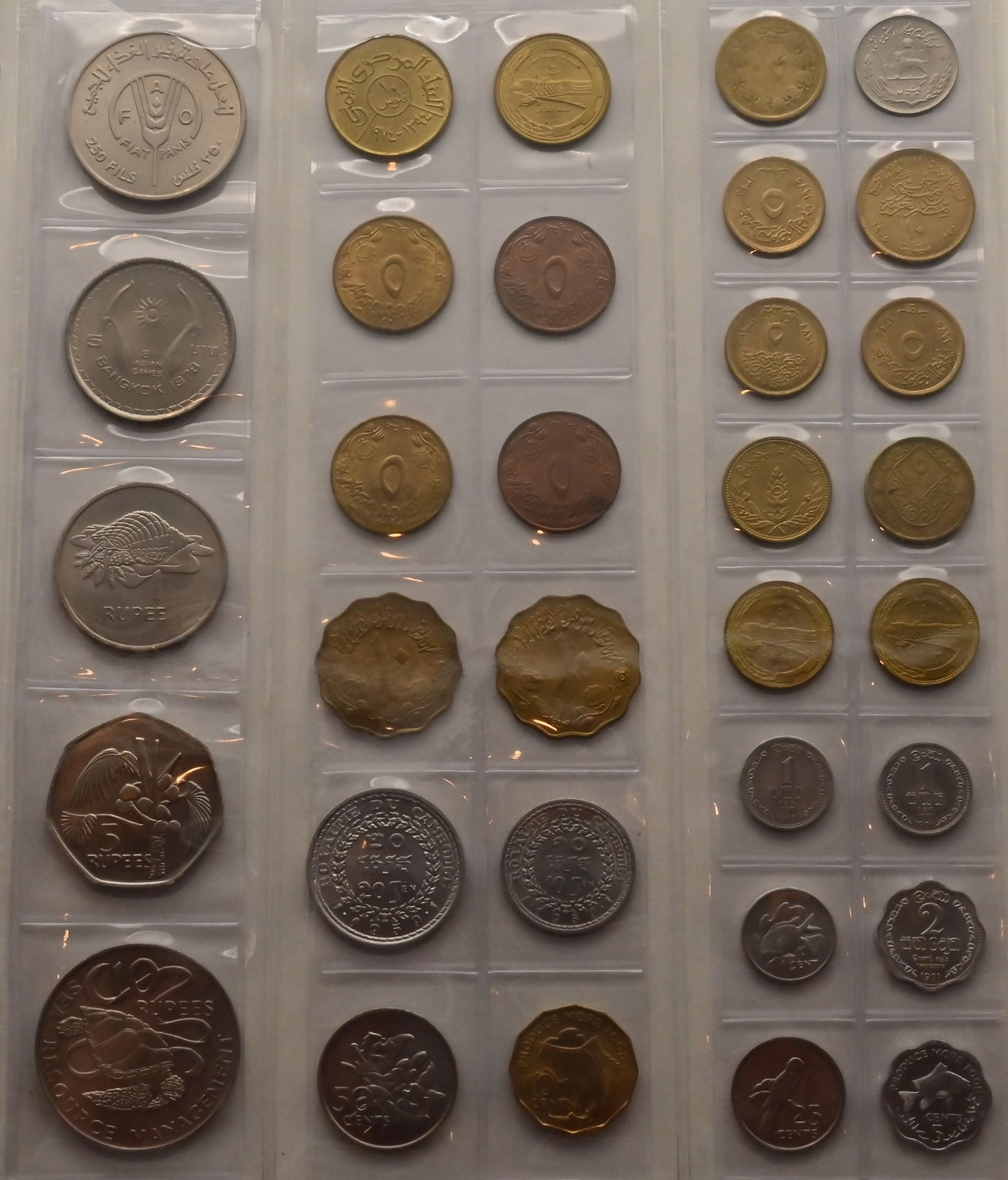 Münzen Konvolut im Album, aus Europa, Afrika und Asien - 2